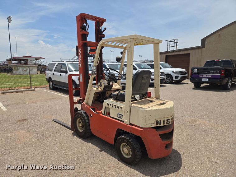 image for item EW0421 Nissan 2700 