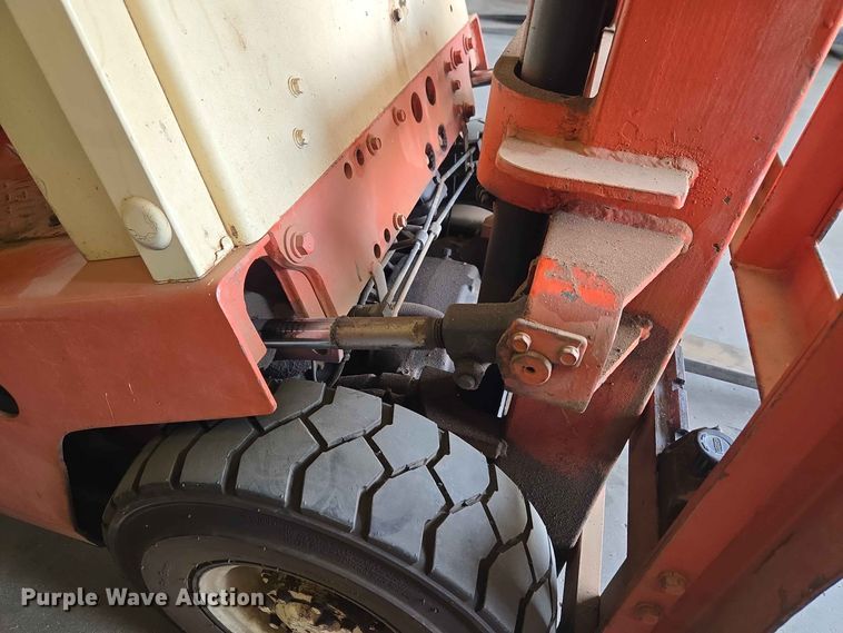 image for item EW0421 Nissan 2700 