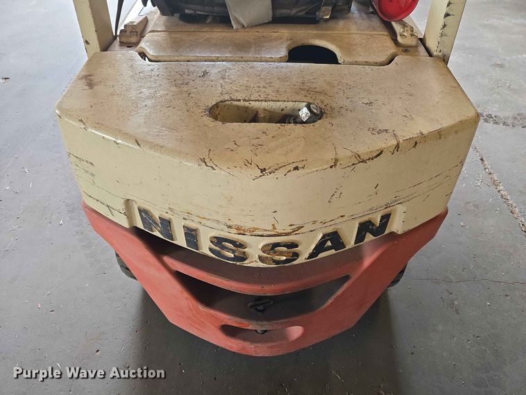 image for item EW0421 Nissan 2700 