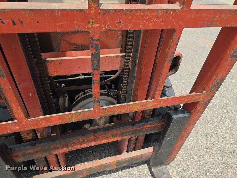 image for item EW0421 Nissan 2700 