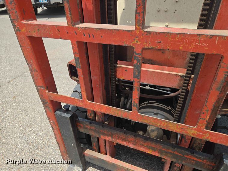 image for item EW0421 Nissan 2700 