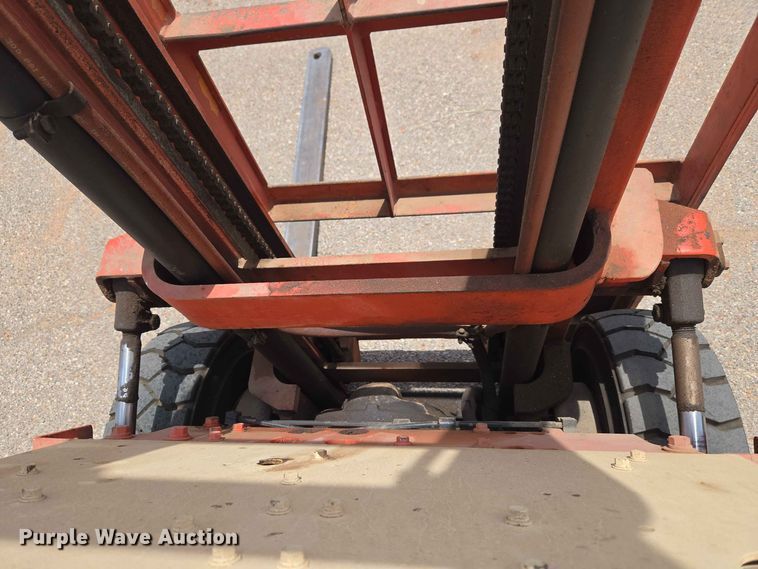 image for item EW0421 Nissan 2700 