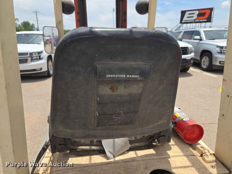 image for item EW0421 Nissan 2700 