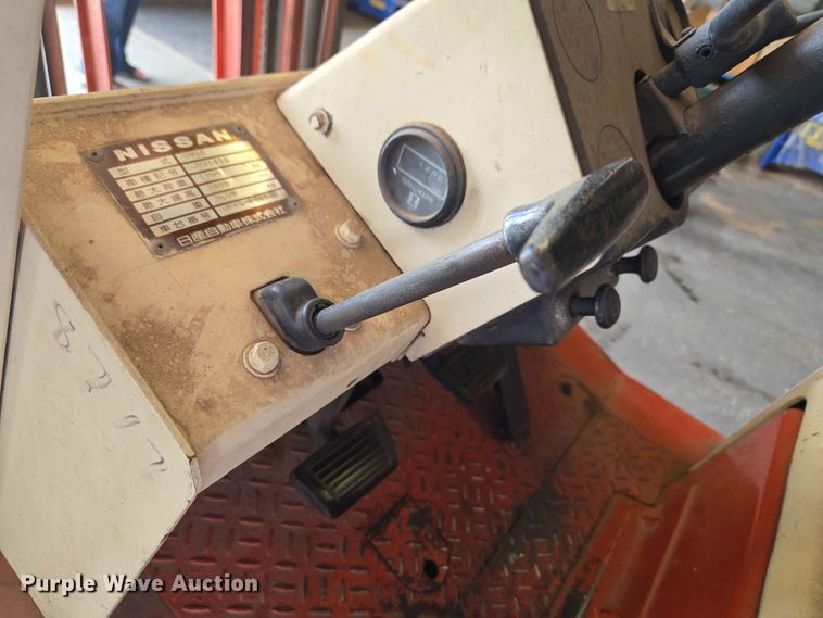 image for item EW0421 Nissan 2700 