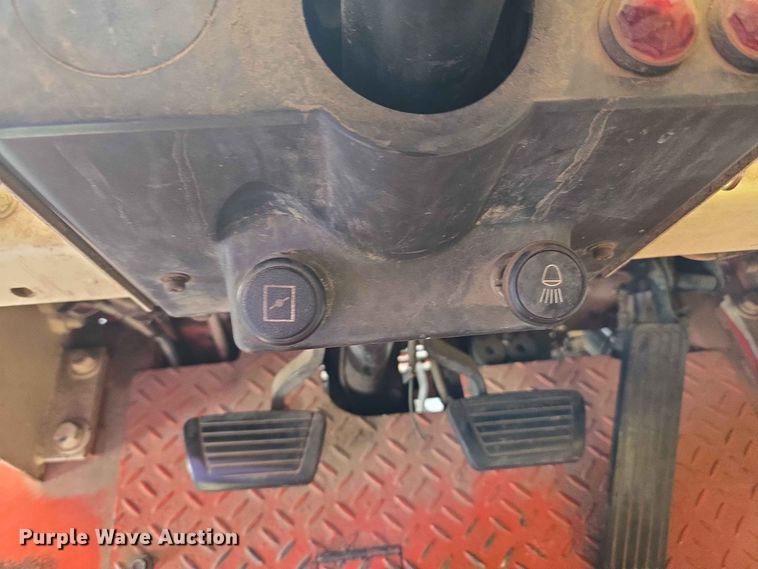 image for item EW0421 Nissan 2700 