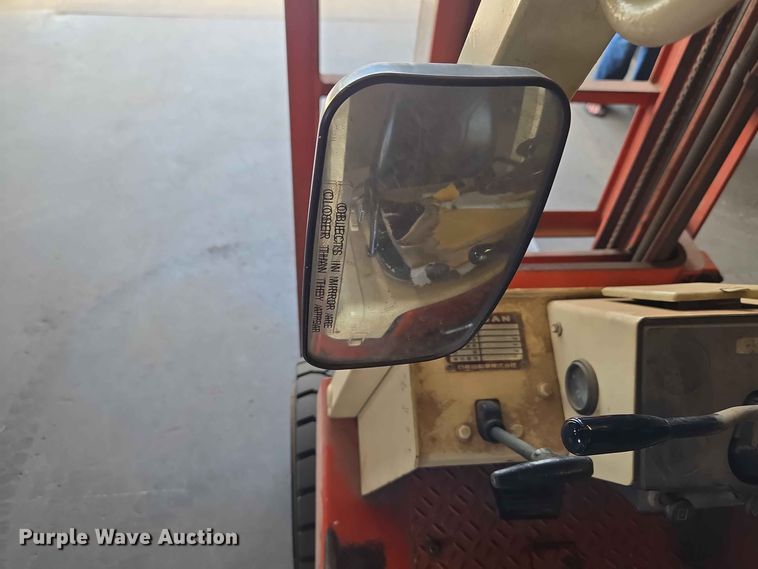 image for item EW0421 Nissan 2700 