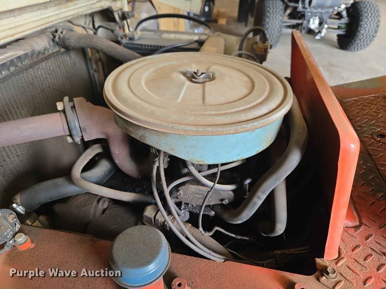image for item EW0421 Nissan 2700 