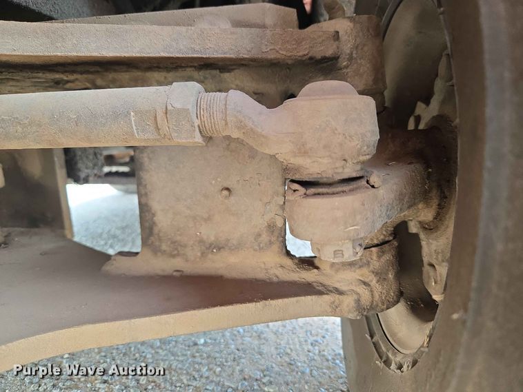 image for item EW0421 Nissan 2700 