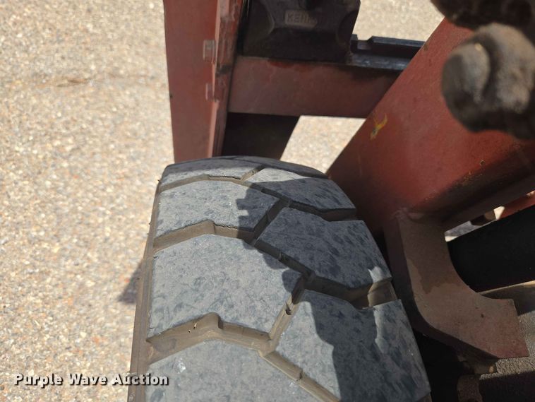 image for item EW0421 Nissan 2700 