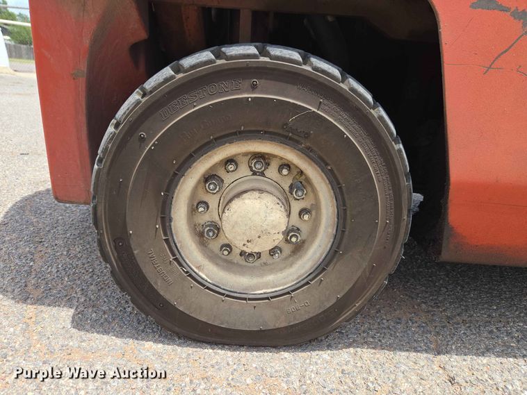 image for item EW0421 Nissan 2700 