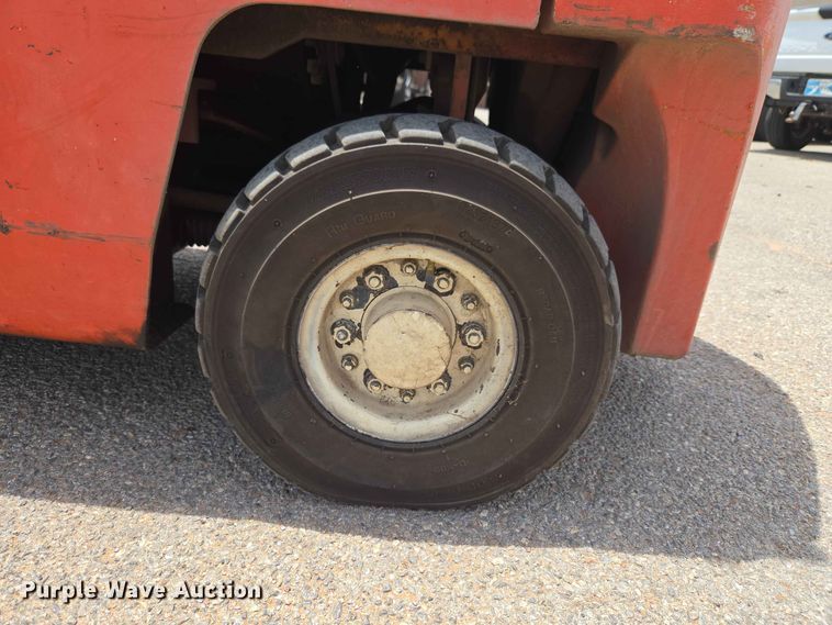 image for item EW0421 Nissan 2700 