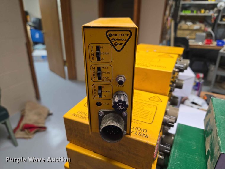 image for item EW0448 Approximately 67 digital loop detectors