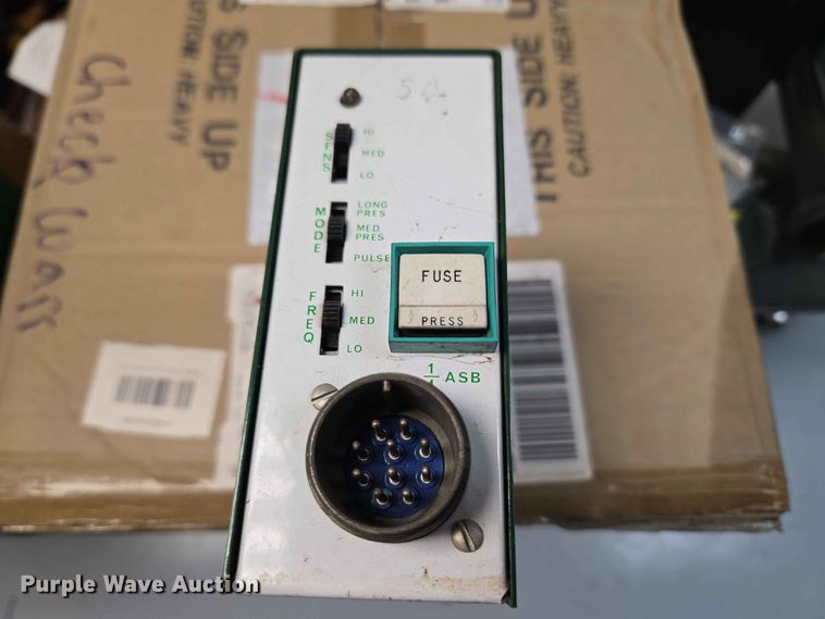 image for item EW0448 Approximately 67 digital loop detectors