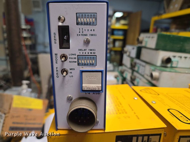 image for item EW0448 Approximately 67 digital loop detectors