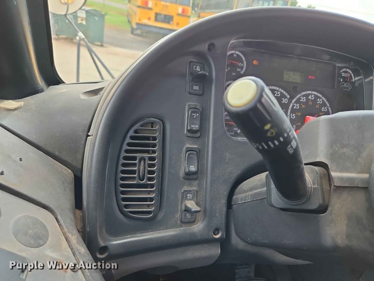 image for item EW0452 2013 Freightliner B2 school bus