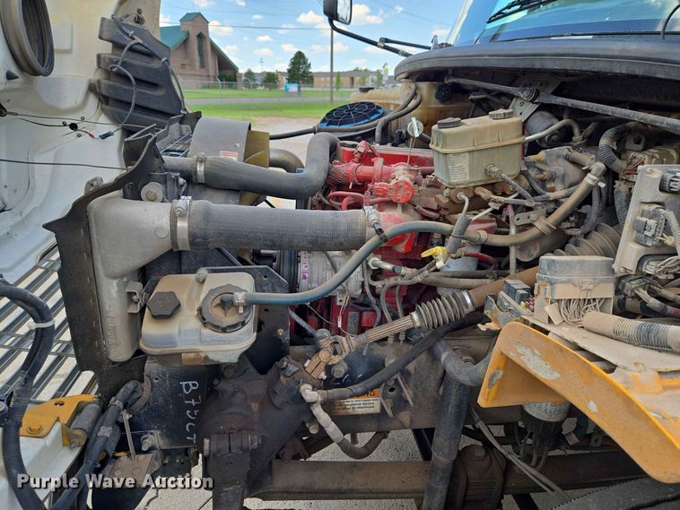 image for item EW0452 2013 Freightliner B2 school bus