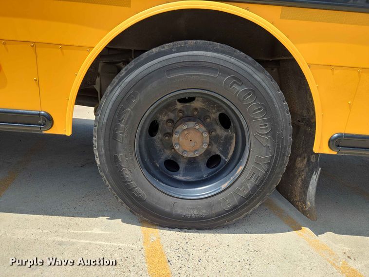 image for item EW0453 2015 Freightliner B2 school bus