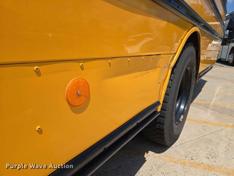 image for item EW0454 2009 Freightliner B2 school bus