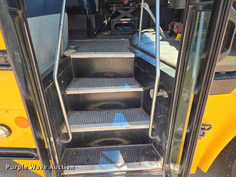 image for item EW0454 2009 Freightliner B2 school bus