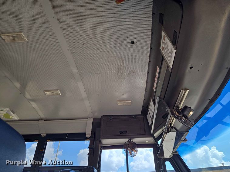 image for item EW0454 2009 Freightliner B2 school bus