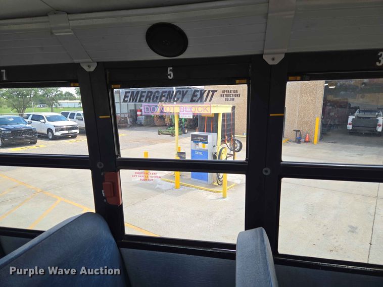 image for item EW0454 2009 Freightliner B2 school bus