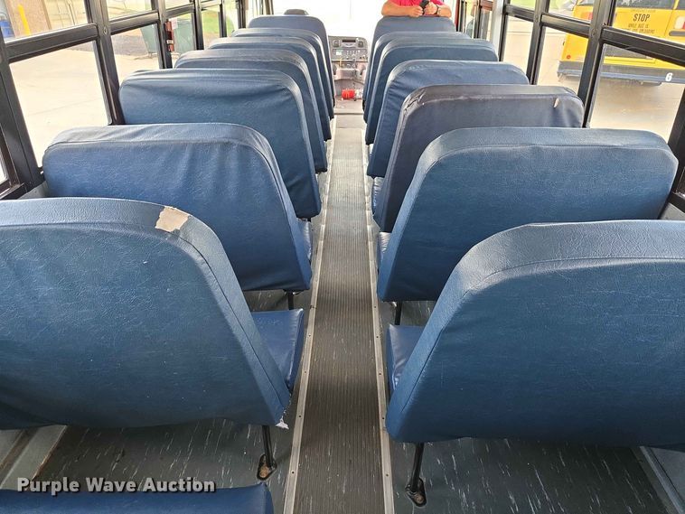 image for item EW0454 2009 Freightliner B2 school bus