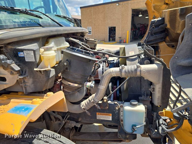 image for item EW0454 2009 Freightliner B2 school bus
