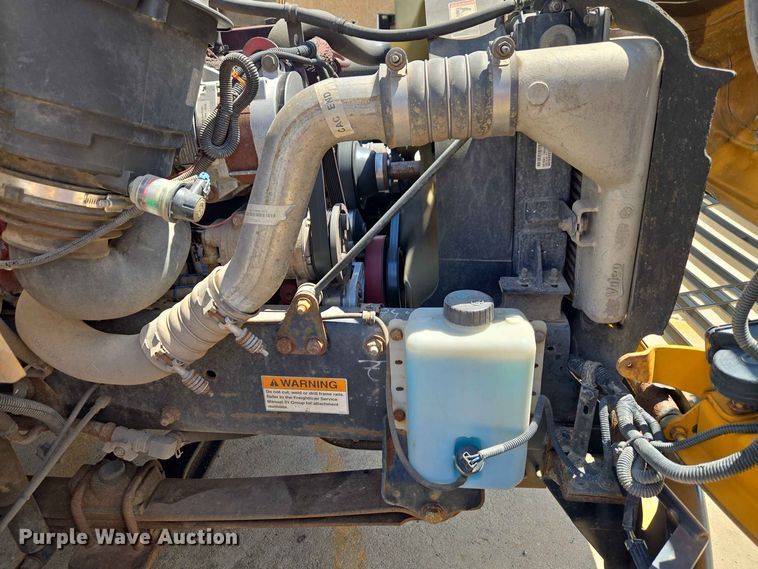 image for item EW0454 2009 Freightliner B2 school bus