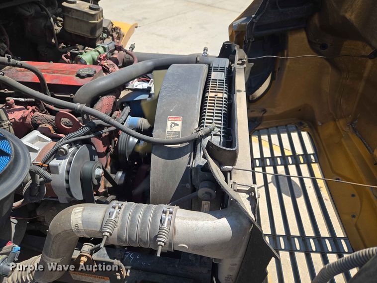image for item EW0454 2009 Freightliner B2 school bus