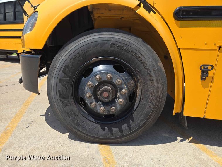 image for item EW0454 2009 Freightliner B2 school bus