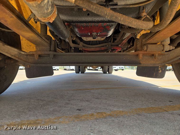 image for item EW0454 2009 Freightliner B2 school bus