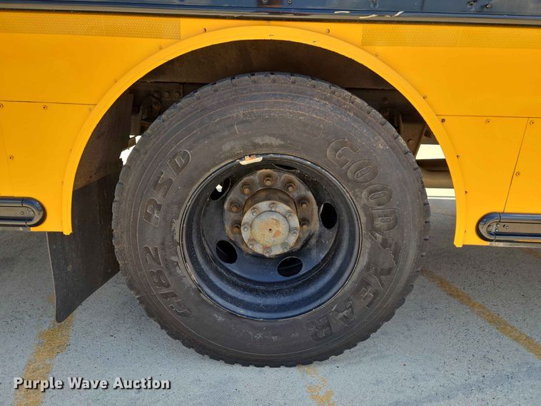 image for item EW0454 2009 Freightliner B2 school bus