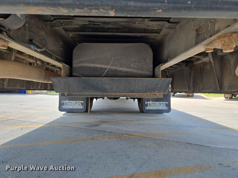 image for item EW0454 2009 Freightliner B2 school bus