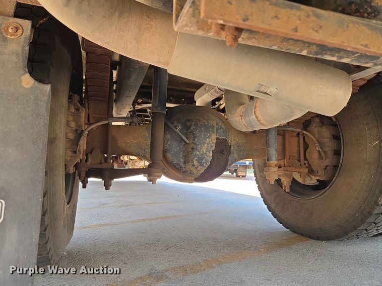 image for item EW0454 2009 Freightliner B2 school bus