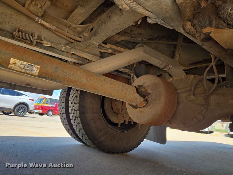 image for item EW0454 2009 Freightliner B2 school bus