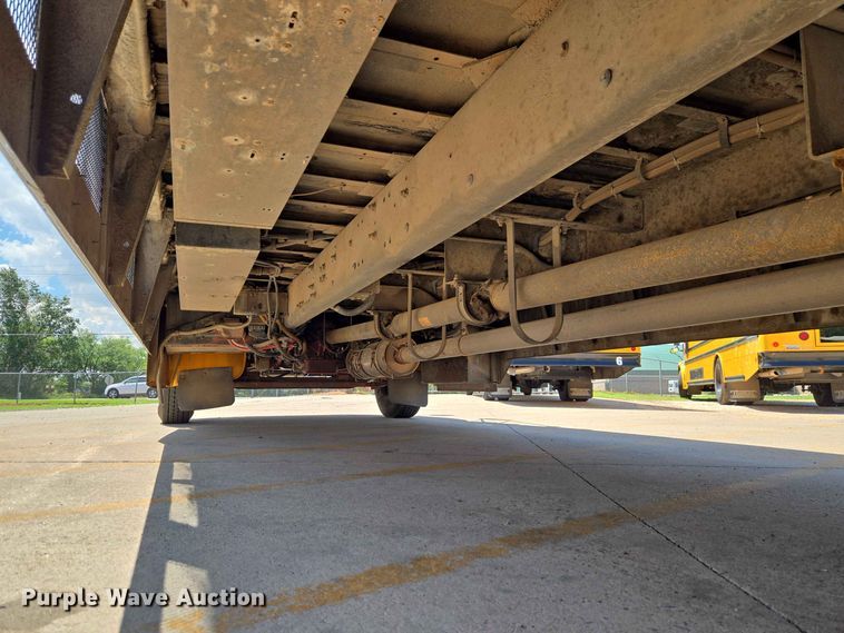 image for item EW0454 2009 Freightliner B2 school bus