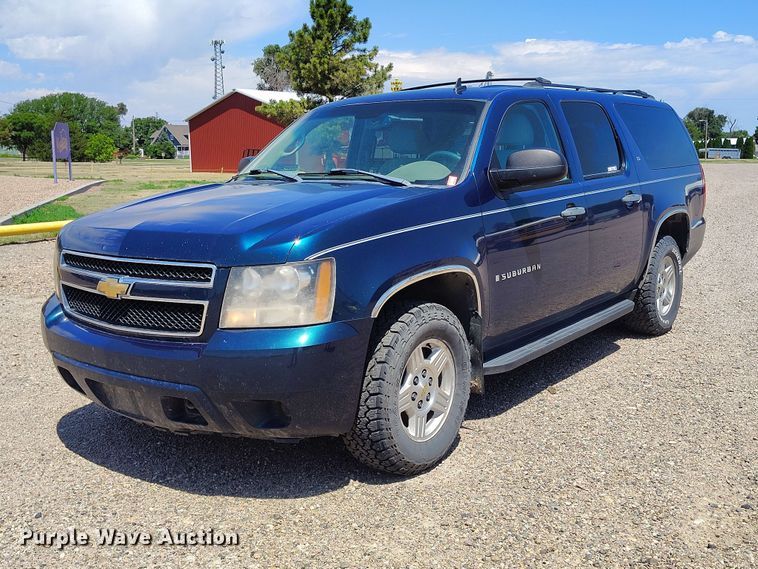 image for item EW1042 2007 Chevrolet Suburban 1500 SUV