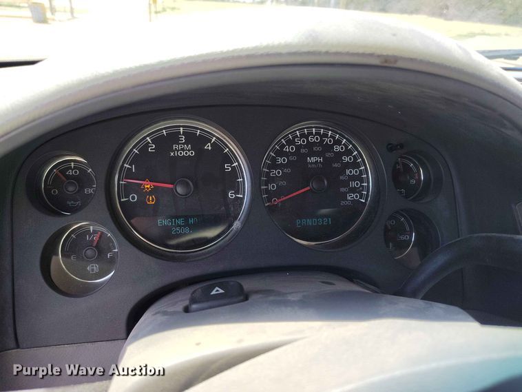 image for item EW1042 2007 Chevrolet Suburban 1500 SUV