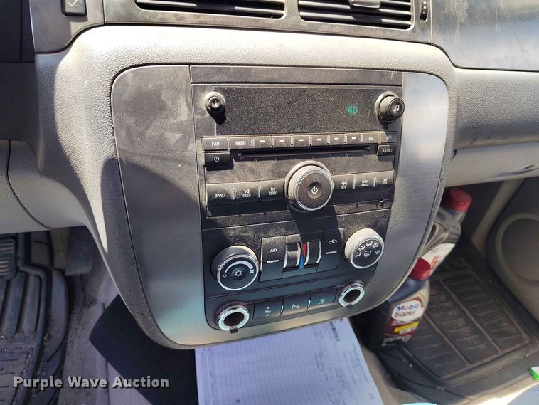 image for item EW1042 2007 Chevrolet Suburban 1500 SUV