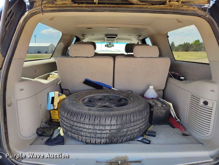 image for item EW1042 2007 Chevrolet Suburban 1500 SUV