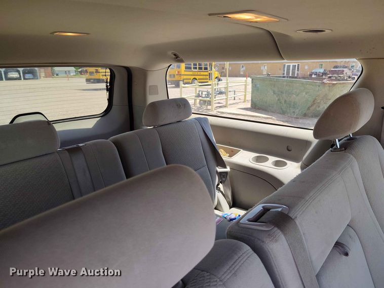 image for item EW1042 2007 Chevrolet Suburban 1500 SUV