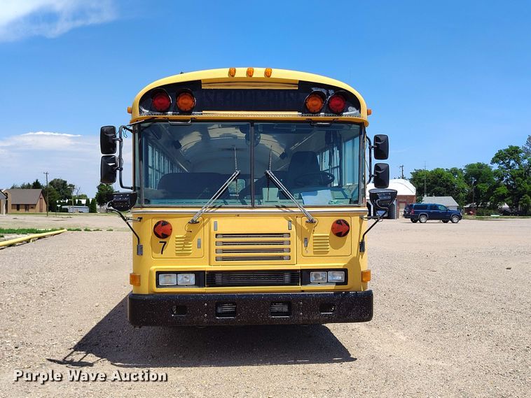 image for item EW1043 2001 Blue Bird All American school bus