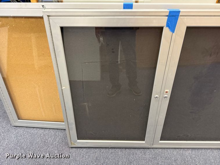 image for item EW3992 Display cases