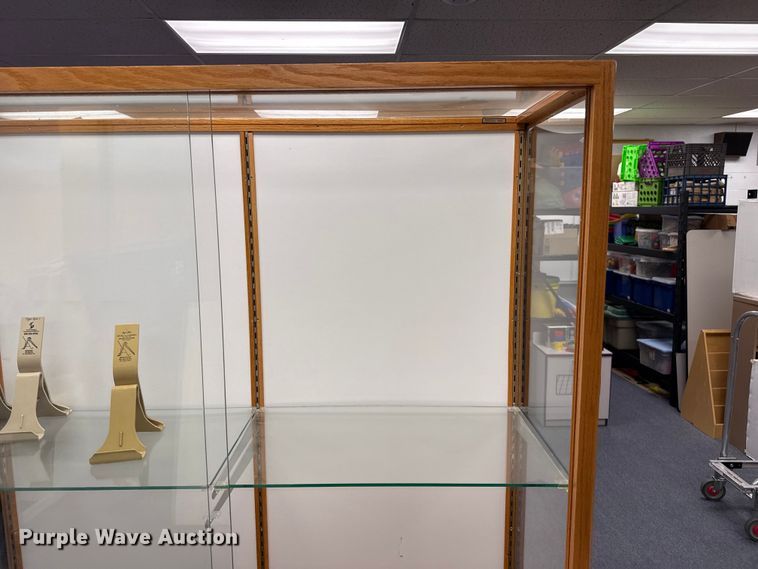 image for item EW3992 Display cases