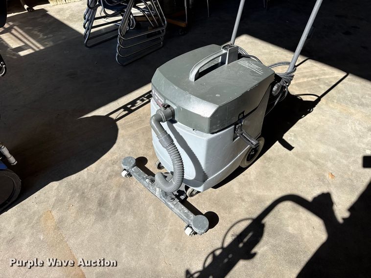 image for item EW3994 Cleaning equipment