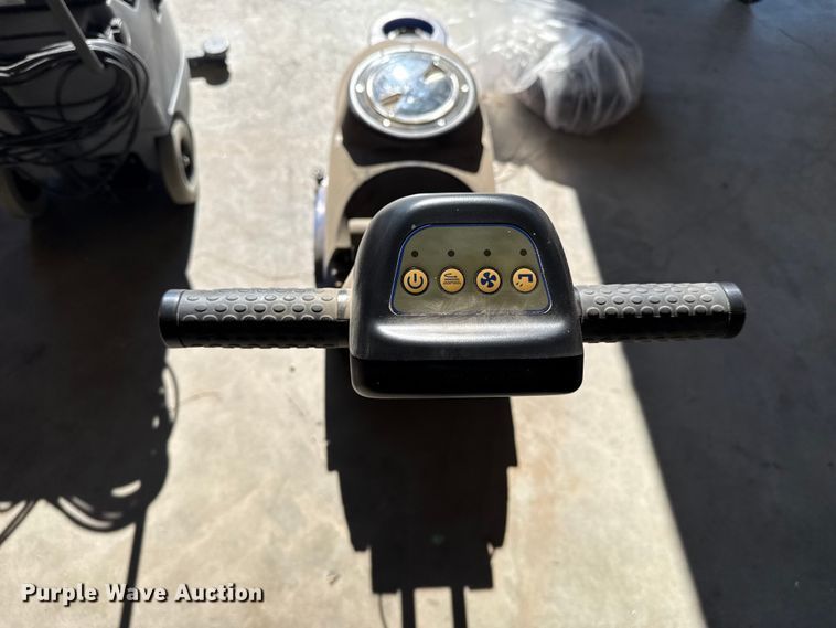 image for item EW3994 Cleaning equipment