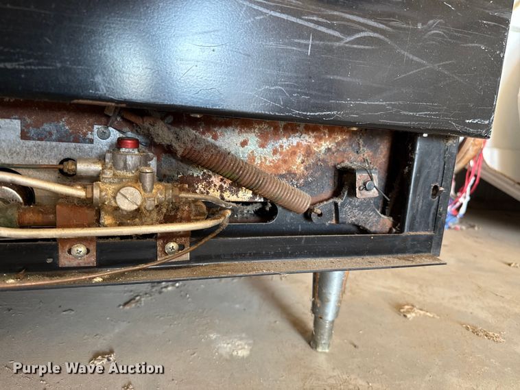image for item EW3996 (2) ovens