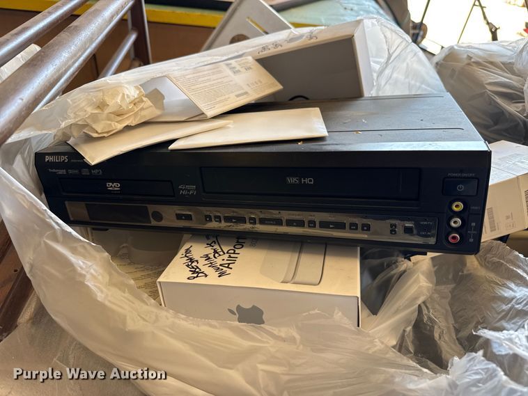image for item EW3999 Electronics