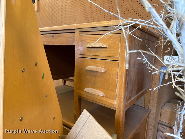 image for item EW4000 Furniture
