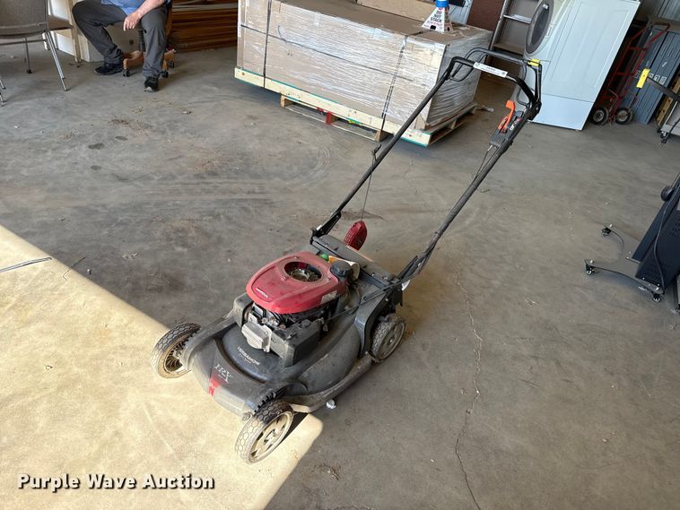 image for item EW4002 Honda HRX 217 push mower